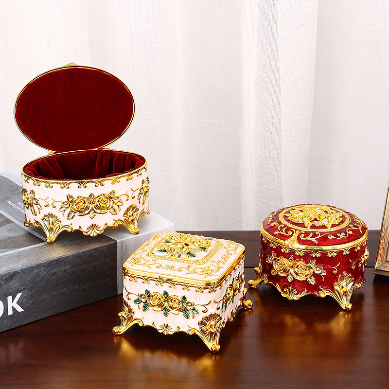 Body Jewelry Websites - Vintage spersonalizowana toaletka emaliowana do domu
