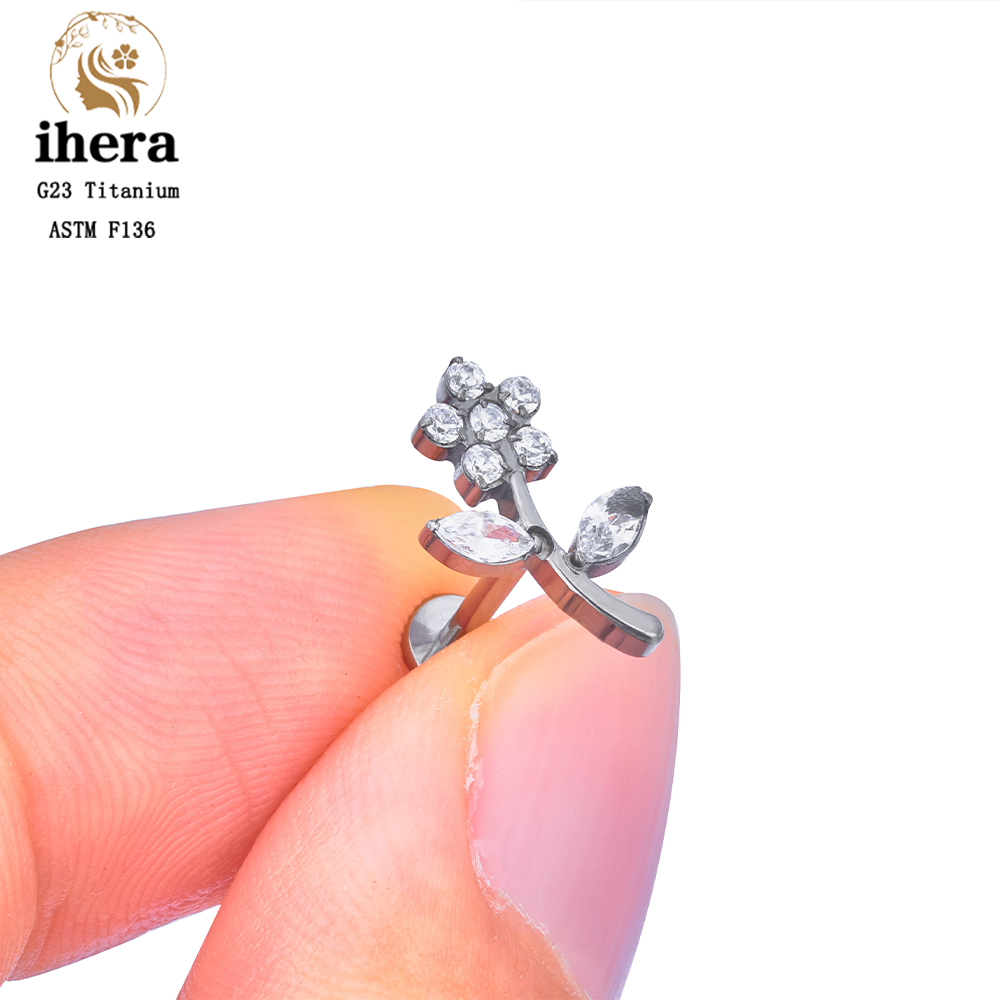 Kolczyki do piercingu z motywe – Body Jewelry Titanium recenzja i cena