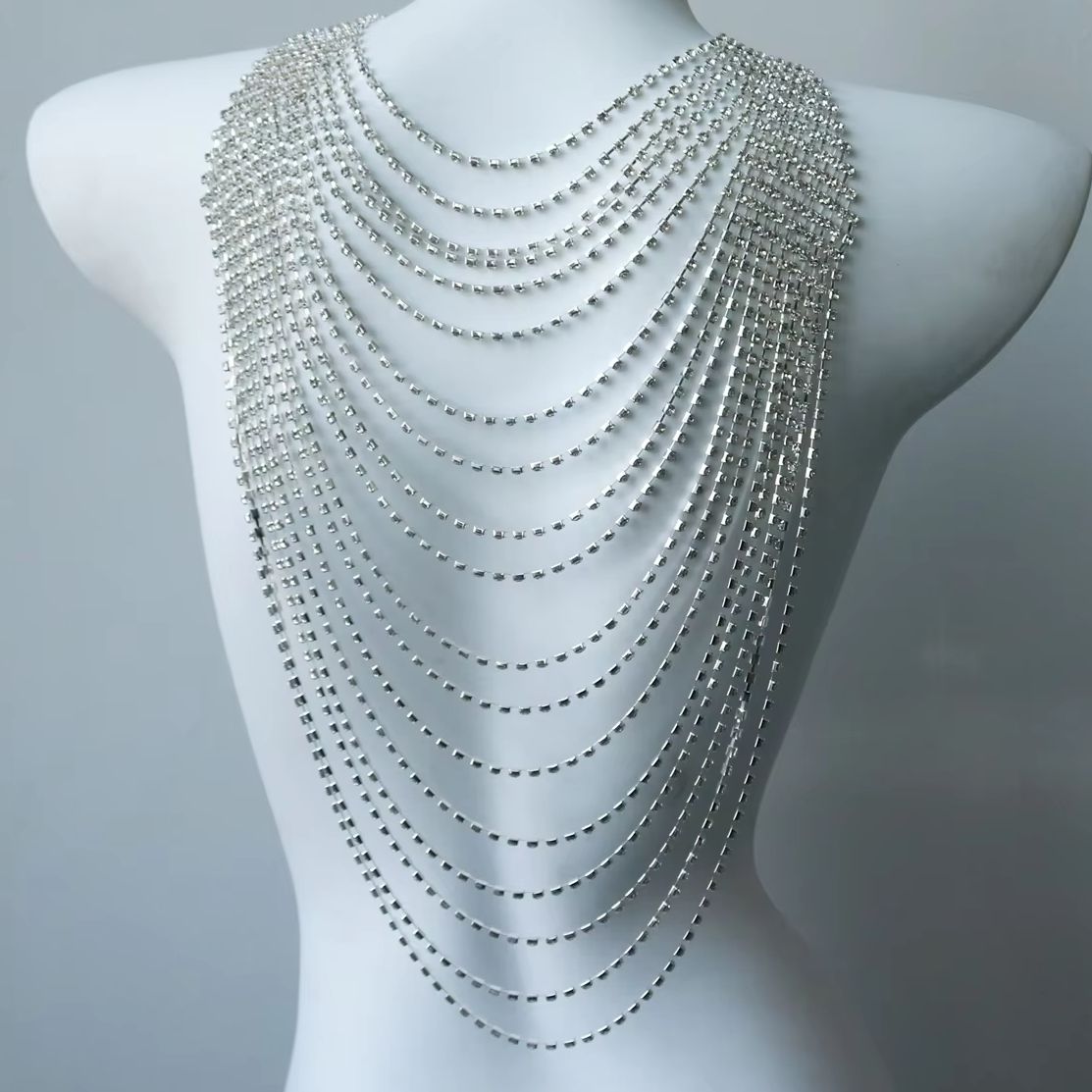 Stylowy, wielowarstwowy łańcus – Body Jewelry Rhinestone recenzja i cena