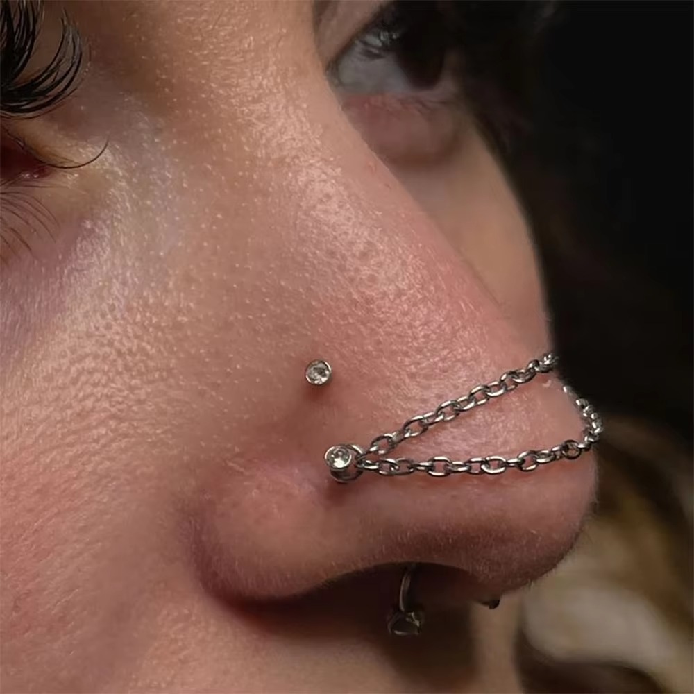 Modny tytanowy łańcuszek do no – Body Jewelry Titanium recenzja i cena